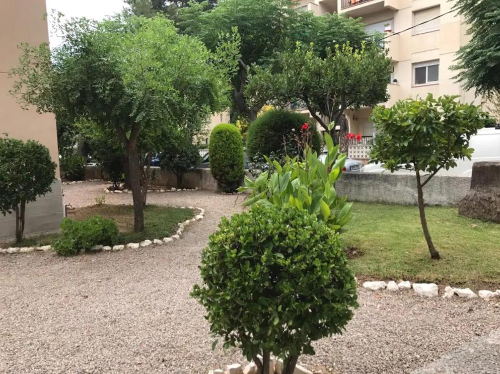The Apartment Is Next To The Fine Sandy Beaches ヴィラノヴァ・イ・ラ・ジェルトル エクステリア 写真